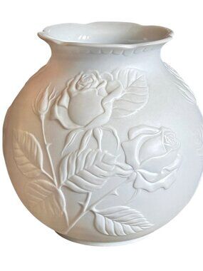 Kaiser Vase 663 by M. Frey White Embossed Roses 5.5"  West Germany Cottage Core
